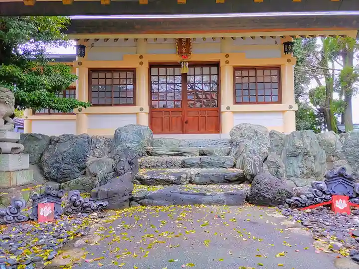 六所宮の本殿・本堂