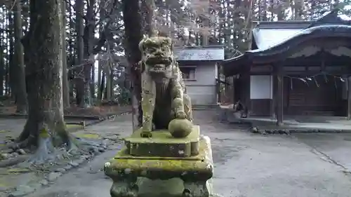 都々古別神社(八槻)の狛犬