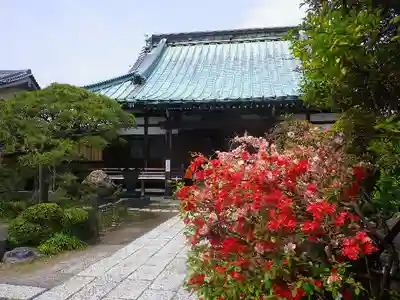 九品寺の本殿・本堂