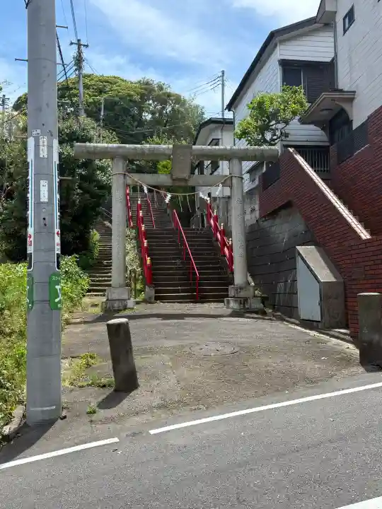 岡村天満宮の{uncategorized: "未分類", other: "その他", undefined: "問題あり", building: "その他建物", grave: "お墓", sacred_gate: "鳥居", guardian: "狛犬", statue: "像", buddha: "仏像", history: "歴史", nature: "自然", garden: "庭園", animal: "動物", pagoda: "塔", temizu: "手水舎", mountain_gate: "山門・神門", sanctuary: "本殿・本堂", subordinate: "末社・摂社", art: "芸術", scenery: "景色", jizo: "地蔵", ema: "絵馬", goshuin: "御朱印", omikuji: "おみくじ", items: "授与品その他", amulet: "お守り", goshuincho: "御朱印帳", eats: "食事", festival: "お祭り", votive_dance: "神楽", shichigosan: "七五三参", wedding: "結婚式", experience: "体験その他", initially: "初詣", around: "周辺", anti_infection: "感染症対策"}