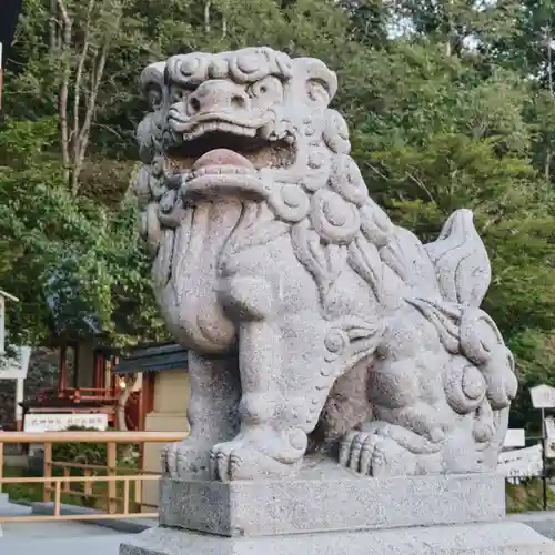 浦幌神社・乳神神社の狛犬