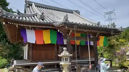 子安地蔵寺の本殿・本堂