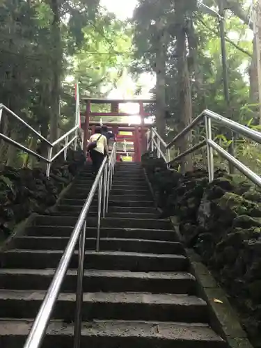 新屋山神社の建物その他