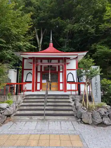 岩戸観音堂(北海道)