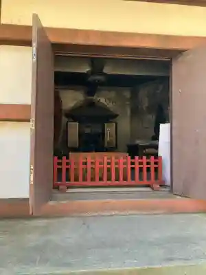 楽法寺（雨引観音）の{uncategorized: "未分類", other: "その他", undefined: "問題あり", building: "その他建物", grave: "お墓", sacred_gate: "鳥居", guardian: "狛犬", statue: "像", buddha: "仏像", history: "歴史", nature: "自然", garden: "庭園", animal: "動物", pagoda: "塔", temizu: "手水舎", mountain_gate: "山門・神門", sanctuary: "本殿・本堂", subordinate: "末社・摂社", art: "芸術", scenery: "景色", jizo: "地蔵", ema: "絵馬", goshuin: "御朱印", omikuji: "おみくじ", items: "授与品その他", amulet: "お守り", goshuincho: "御朱印帳", eats: "食事", festival: "お祭り", votive_dance: "神楽", shichigosan: "七五三参", wedding: "結婚式", experience: "体験その他", initially: "初詣", around: "周辺", anti_infection: "感染症対策"}