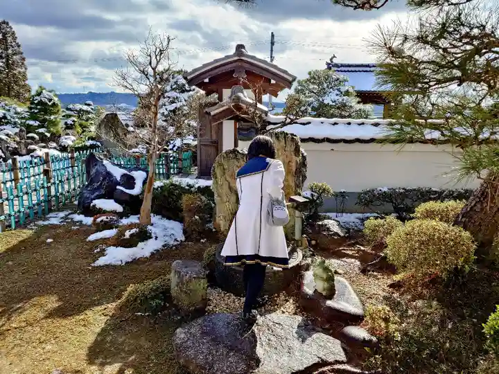 愚渓寺の手水舎