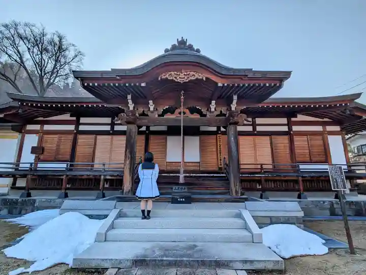 温泉寺の本殿・本堂