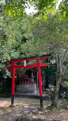 遍照寺法界院の末社