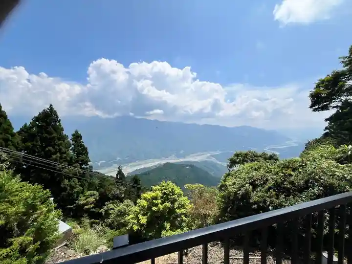 身延山奥之院思親閣(山梨県)