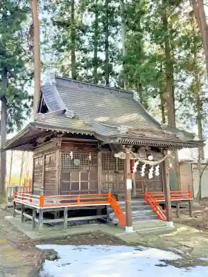 石鳥谷熊野神社の{uncategorized: "未分類", other: "その他", undefined: "問題あり", building: "その他建物", grave: "お墓", sacred_gate: "鳥居", guardian: "狛犬", statue: "像", buddha: "仏像", history: "歴史", nature: "自然", garden: "庭園", animal: "動物", pagoda: "塔", temizu: "手水舎", mountain_gate: "山門・神門", sanctuary: "本殿・本堂", subordinate: "末社・摂社", art: "芸術", scenery: "景色", jizo: "地蔵", ema: "絵馬", goshuin: "御朱印", omikuji: "おみくじ", items: "授与品その他", amulet: "お守り", goshuincho: "御朱印帳", eats: "食事", festival: "お祭り", votive_dance: "神楽", shichigosan: "七五三参", wedding: "結婚式", experience: "体験その他", initially: "初詣", around: "周辺", anti_infection: "感染症対策"}