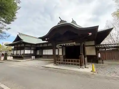 静岡浅間神社の{uncategorized: "未分類", other: "その他", undefined: "問題あり", building: "その他建物", grave: "お墓", sacred_gate: "鳥居", guardian: "狛犬", statue: "像", buddha: "仏像", history: "歴史", nature: "自然", garden: "庭園", animal: "動物", pagoda: "塔", temizu: "手水舎", mountain_gate: "山門・神門", sanctuary: "本殿・本堂", subordinate: "末社・摂社", art: "芸術", scenery: "景色", jizo: "地蔵", ema: "絵馬", goshuin: "御朱印", omikuji: "おみくじ", items: "授与品その他", amulet: "お守り", goshuincho: "御朱印帳", eats: "食事", festival: "お祭り", votive_dance: "神楽", shichigosan: "七五三参", wedding: "結婚式", experience: "体験その他", initially: "初詣", around: "周辺", anti_infection: "感染症対策"}