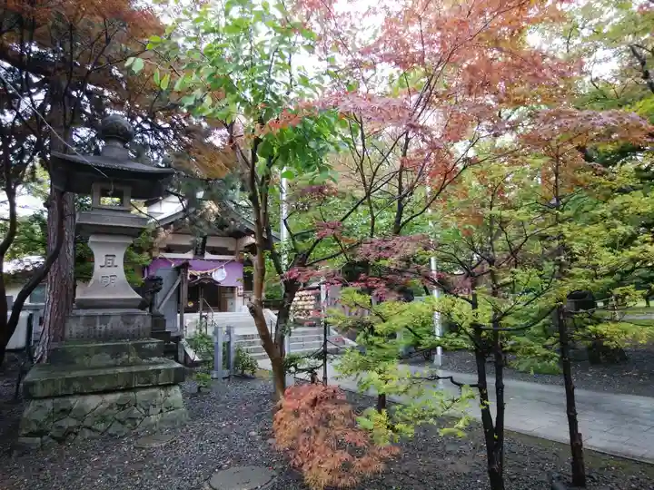 彌彦神社 (伊夜日子神社)の庭園