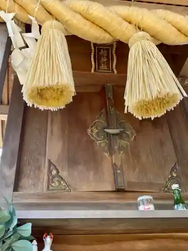 七面稲荷神社の本殿