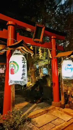 五十稲荷神社(栄寿稲荷神社)の鳥居