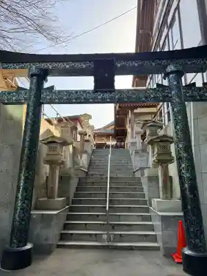 大杉神社 境内社 勝馬神社の{uncategorized: "未分類", other: "その他", undefined: "問題あり", building: "その他建物", grave: "お墓", sacred_gate: "鳥居", guardian: "狛犬", statue: "像", buddha: "仏像", history: "歴史", nature: "自然", garden: "庭園", animal: "動物", pagoda: "塔", temizu: "手水舎", mountain_gate: "山門・神門", sanctuary: "本殿・本堂", subordinate: "末社・摂社", art: "芸術", scenery: "景色", jizo: "地蔵", ema: "絵馬", goshuin: "御朱印", omikuji: "おみくじ", items: "授与品その他", amulet: "お守り", goshuincho: "御朱印帳", eats: "食事", festival: "お祭り", votive_dance: "神楽", shichigosan: "七五三参", wedding: "結婚式", experience: "体験その他", initially: "初詣", around: "周辺", anti_infection: "感染症対策"}