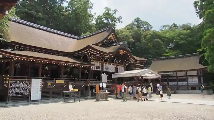 大神神社の本殿・本堂