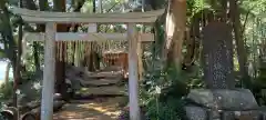 諏訪神社の鳥居