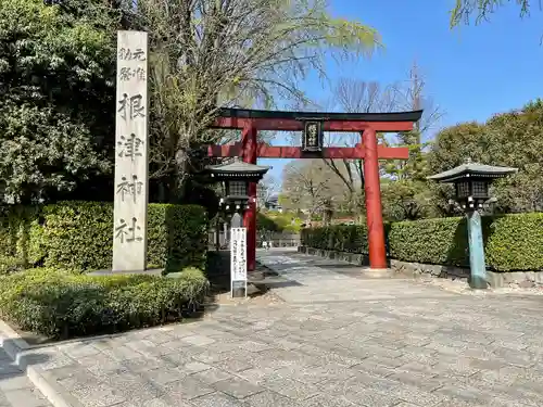 根津神社の鳥居