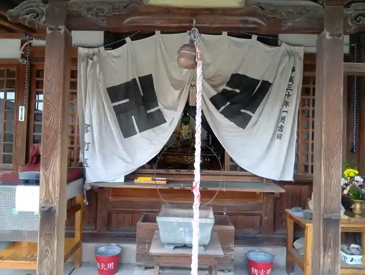 地蔵堂の{uncategorized: "未分類", other: "その他", undefined: "問題あり", building: "その他建物", grave: "お墓", sacred_gate: "鳥居", guardian: "狛犬", statue: "像", buddha: "仏像", history: "歴史", nature: "自然", garden: "庭園", animal: "動物", pagoda: "塔", temizu: "手水舎", mountain_gate: "山門・神門", sanctuary: "本殿・本堂", subordinate: "末社・摂社", art: "芸術", scenery: "景色", jizo: "地蔵", ema: "絵馬", goshuin: "御朱印", omikuji: "おみくじ", items: "授与品その他", amulet: "お守り", goshuincho: "御朱印帳", eats: "食事", festival: "お祭り", votive_dance: "神楽", shichigosan: "七五三参", wedding: "結婚式", experience: "体験その他", initially: "初詣", around: "周辺", anti_infection: "感染症対策"}
