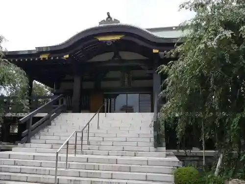 宝勝山　南藏院   蓮光寺の本殿・本堂