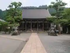 願蓮寺の本殿