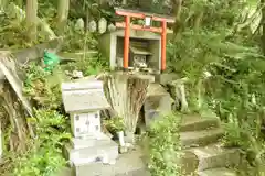 高尾山地蔵院の末社