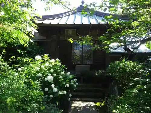 極楽寺（霊鷲山感應院極楽律寺）の山門・神門
