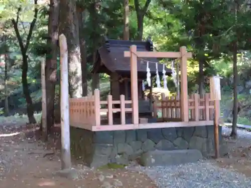 浮島社の本殿・本堂