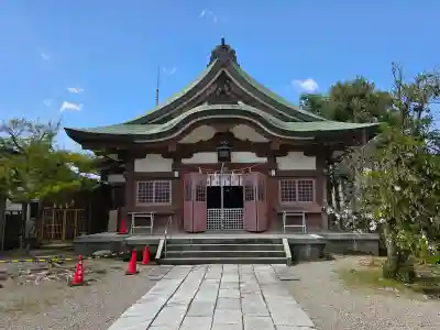 鹿嶋神社の{uncategorized: "未分類", other: "その他", undefined: "問題あり", building: "その他建物", grave: "お墓", sacred_gate: "鳥居", guardian: "狛犬", statue: "像", buddha: "仏像", history: "歴史", nature: "自然", garden: "庭園", animal: "動物", pagoda: "塔", temizu: "手水舎", mountain_gate: "山門・神門", sanctuary: "本殿・本堂", subordinate: "末社・摂社", art: "芸術", scenery: "景色", jizo: "地蔵", ema: "絵馬", goshuin: "御朱印", omikuji: "おみくじ", items: "授与品その他", amulet: "お守り", goshuincho: "御朱印帳", eats: "食事", festival: "お祭り", votive_dance: "神楽", shichigosan: "七五三参", wedding: "結婚式", experience: "体験その他", initially: "初詣", around: "周辺", anti_infection: "感染症対策"}