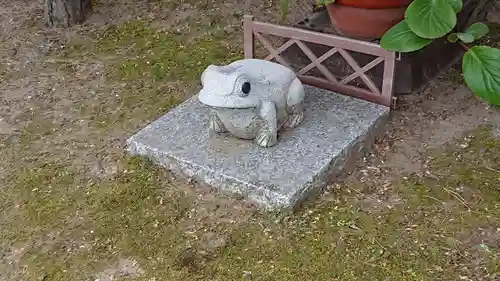 三社神社の狛犬