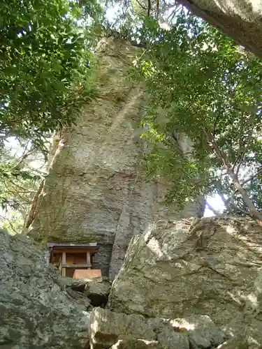 山方比古神社の建物その他