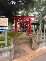 瘡守稲荷神社の{uncategorized: "未分類", other: "その他", undefined: "問題あり", building: "その他建物", grave: "お墓", sacred_gate: "鳥居", guardian: "狛犬", statue: "像", buddha: "仏像", history: "歴史", nature: "自然", garden: "庭園", animal: "動物", pagoda: "塔", temizu: "手水舎", mountain_gate: "山門・神門", sanctuary: "本殿・本堂", subordinate: "末社・摂社", art: "芸術", scenery: "景色", jizo: "地蔵", ema: "絵馬", goshuin: "御朱印", omikuji: "おみくじ", items: "授与品その他", amulet: "お守り", goshuincho: "御朱印帳", eats: "食事", festival: "お祭り", votive_dance: "神楽", shichigosan: "七五三参", wedding: "結婚式", experience: "体験その他", initially: "初詣", around: "周辺", anti_infection: "感染症対策"}