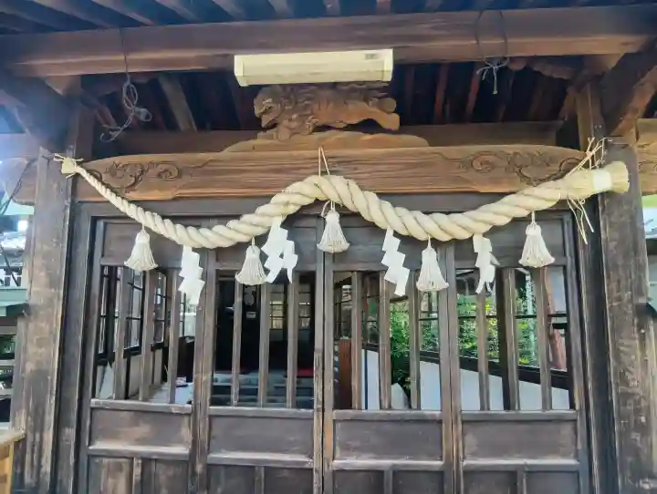 天神神社(柳津天神神社)の{uncategorized: "未分類", other: "その他", undefined: "問題あり", building: "その他建物", grave: "お墓", sacred_gate: "鳥居", guardian: "狛犬", statue: "像", buddha: "仏像", history: "歴史", nature: "自然", garden: "庭園", animal: "動物", pagoda: "塔", temizu: "手水舎", mountain_gate: "山門・神門", sanctuary: "本殿・本堂", subordinate: "末社・摂社", art: "芸術", scenery: "景色", jizo: "地蔵", ema: "絵馬", goshuin: "御朱印", omikuji: "おみくじ", items: "授与品その他", amulet: "お守り", goshuincho: "御朱印帳", eats: "食事", festival: "お祭り", votive_dance: "神楽", shichigosan: "七五三参", wedding: "結婚式", experience: "体験その他", initially: "初詣", around: "周辺", anti_infection: "感染症対策"}
