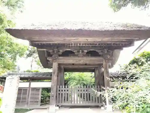 極楽寺（霊鷲山感應院極楽律寺）の山門・神門