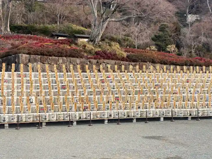 勝尾寺の{uncategorized: "未分類", other: "その他", undefined: "問題あり", building: "その他建物", grave: "お墓", sacred_gate: "鳥居", guardian: "狛犬", statue: "像", buddha: "仏像", history: "歴史", nature: "自然", garden: "庭園", animal: "動物", pagoda: "塔", temizu: "手水舎", mountain_gate: "山門・神門", sanctuary: "本殿・本堂", subordinate: "末社・摂社", art: "芸術", scenery: "景色", jizo: "地蔵", ema: "絵馬", goshuin: "御朱印", omikuji: "おみくじ", items: "授与品その他", amulet: "お守り", goshuincho: "御朱印帳", eats: "食事", festival: "お祭り", votive_dance: "神楽", shichigosan: "七五三参", wedding: "結婚式", experience: "体験その他", initially: "初詣", around: "周辺", anti_infection: "感染症対策"}
