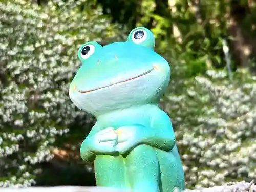 菱野健功神社の狛犬