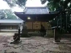 神明社の本殿