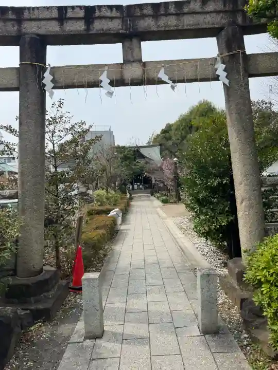 鳩森八幡神社の{uncategorized: "未分類", other: "その他", undefined: "問題あり", building: "その他建物", grave: "お墓", sacred_gate: "鳥居", guardian: "狛犬", statue: "像", buddha: "仏像", history: "歴史", nature: "自然", garden: "庭園", animal: "動物", pagoda: "塔", temizu: "手水舎", mountain_gate: "山門・神門", sanctuary: "本殿・本堂", subordinate: "末社・摂社", art: "芸術", scenery: "景色", jizo: "地蔵", ema: "絵馬", goshuin: "御朱印", omikuji: "おみくじ", items: "授与品その他", amulet: "お守り", goshuincho: "御朱印帳", eats: "食事", festival: "お祭り", votive_dance: "神楽", shichigosan: "七五三参", wedding: "結婚式", experience: "体験その他", initially: "初詣", around: "周辺", anti_infection: "感染症対策"}