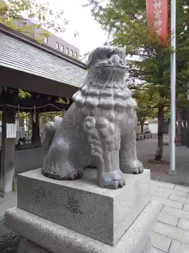 北海道神宮頓宮の狛犬