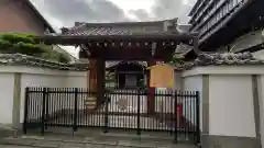 正行院（猿寺）の山門