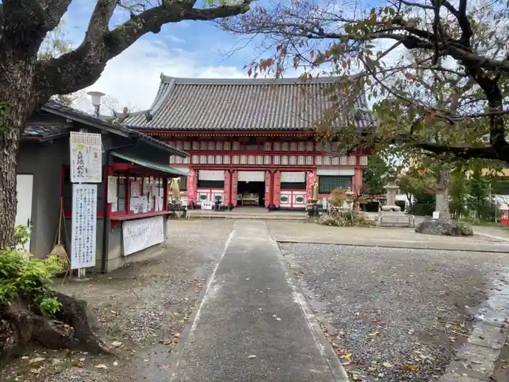 愛染堂勝鬘院の本殿・本堂