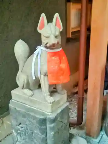 五十稲荷神社(栄寿稲荷神社)の狛犬