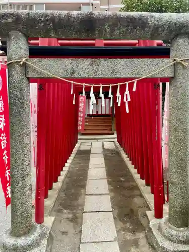 鐘塚稲荷神社の{uncategorized: "未分類", other: "その他", undefined: "問題あり", building: "その他建物", grave: "お墓", sacred_gate: "鳥居", guardian: "狛犬", statue: "像", buddha: "仏像", history: "歴史", nature: "自然", garden: "庭園", animal: "動物", pagoda: "塔", temizu: "手水舎", mountain_gate: "山門・神門", sanctuary: "本殿・本堂", subordinate: "末社・摂社", art: "芸術", scenery: "景色", jizo: "地蔵", ema: "絵馬", goshuin: "御朱印", omikuji: "おみくじ", items: "授与品その他", amulet: "お守り", goshuincho: "御朱印帳", eats: "食事", festival: "お祭り", votive_dance: "神楽", shichigosan: "七五三参", wedding: "結婚式", experience: "体験その他", initially: "初詣", around: "周辺", anti_infection: "感染症対策"}