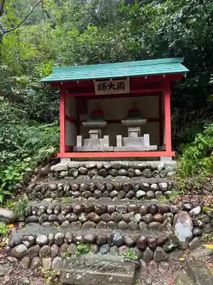目の霊山　油山寺の地蔵