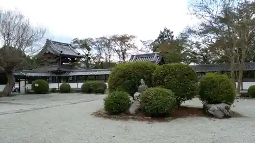 世尊寺の庭園