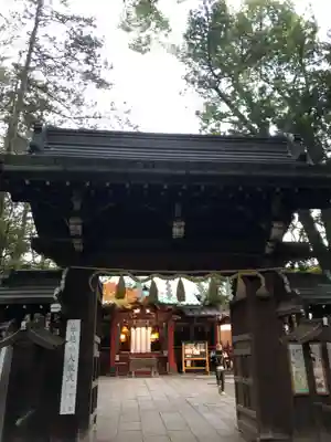 赤坂氷川神社の山門・神門