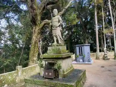 千光寺の{uncategorized: "未分類", other: "その他", undefined: "問題あり", building: "その他建物", grave: "お墓", sacred_gate: "鳥居", guardian: "狛犬", statue: "像", buddha: "仏像", history: "歴史", nature: "自然", garden: "庭園", animal: "動物", pagoda: "塔", temizu: "手水舎", mountain_gate: "山門・神門", sanctuary: "本殿・本堂", subordinate: "末社・摂社", art: "芸術", scenery: "景色", jizo: "地蔵", ema: "絵馬", goshuin: "御朱印", omikuji: "おみくじ", items: "授与品その他", amulet: "お守り", goshuincho: "御朱印帳", eats: "食事", festival: "お祭り", votive_dance: "神楽", shichigosan: "七五三参", wedding: "結婚式", experience: "体験その他", initially: "初詣", around: "周辺", anti_infection: "感染症対策"}