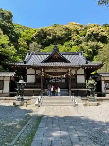 白山比咩神社の本殿