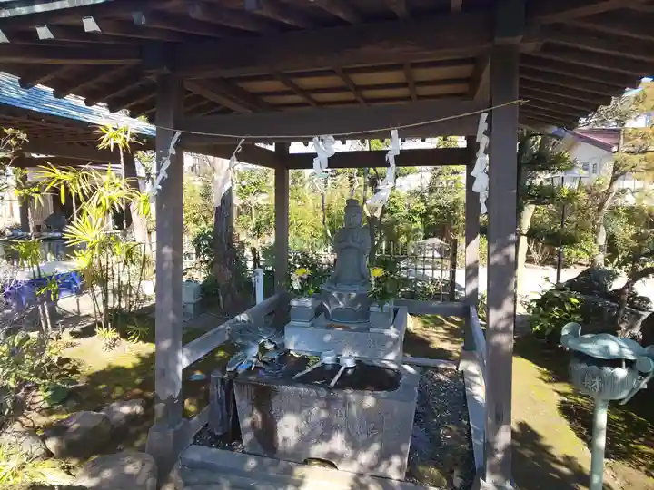 蓮昌寺の手水舎