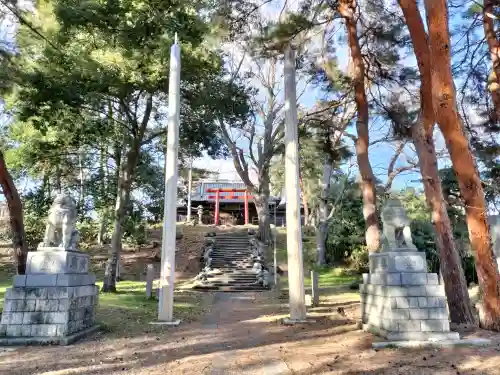 健御名方富命彦神別神社の{uncategorized: "未分類", other: "その他", undefined: "問題あり", building: "その他建物", grave: "お墓", sacred_gate: "鳥居", guardian: "狛犬", statue: "像", buddha: "仏像", history: "歴史", nature: "自然", garden: "庭園", animal: "動物", pagoda: "塔", temizu: "手水舎", mountain_gate: "山門・神門", sanctuary: "本殿・本堂", subordinate: "末社・摂社", art: "芸術", scenery: "景色", jizo: "地蔵", ema: "絵馬", goshuin: "御朱印", omikuji: "おみくじ", items: "授与品その他", amulet: "お守り", goshuincho: "御朱印帳", eats: "食事", festival: "お祭り", votive_dance: "神楽", shichigosan: "七五三参", wedding: "結婚式", experience: "体験その他", initially: "初詣", around: "周辺", anti_infection: "感染症対策"}